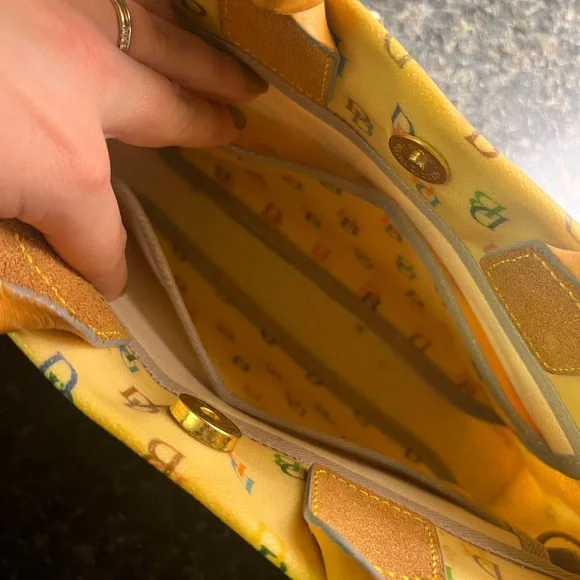 Vintage Dooney & Bourke Yellow Multicolor Logo Tote - Picture 9 of 16